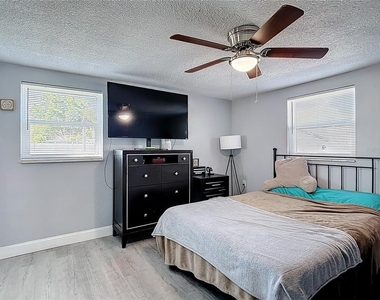 5913 Appletree Road - Photo Thumbnail 7
