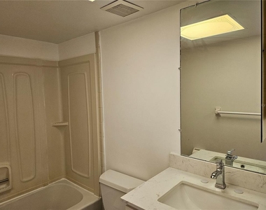 1028 Apollo Beach Boulevard - Photo Thumbnail 17