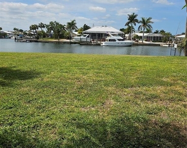 1028 Apollo Beach Boulevard - Photo Thumbnail 21