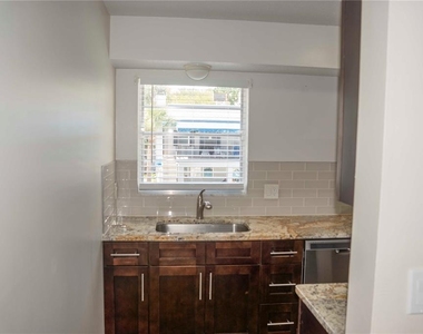 6940 A Sunset Drive S - Photo Thumbnail 9
