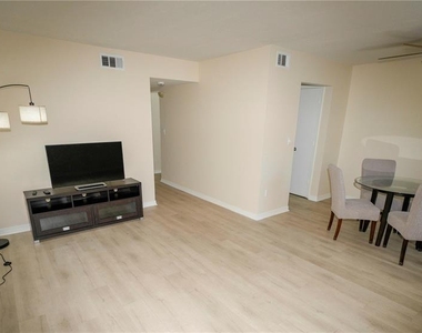 6940 A Sunset Drive S - Photo Thumbnail 5