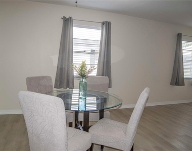 6940 A Sunset Drive S - Photo Thumbnail 2