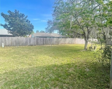 10337 Usher Street - Photo Thumbnail 17