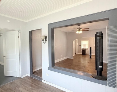 1933 47th Street S - Photo Thumbnail 2