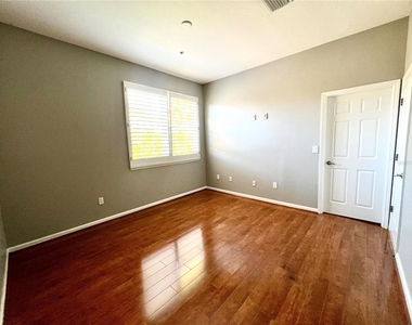 809 Harbor Oak Lane - Photo Thumbnail 18