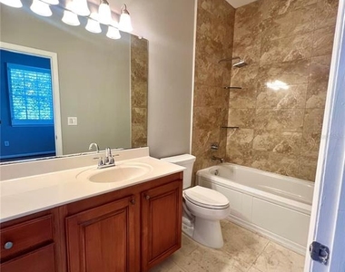809 Harbor Oak Lane - Photo Thumbnail 25