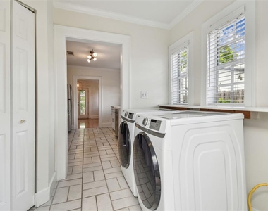 3120 S Julia Circle - Photo Thumbnail 28