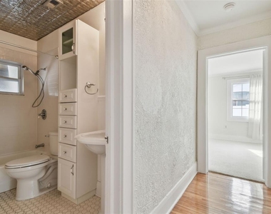 3120 S Julia Circle - Photo Thumbnail 11