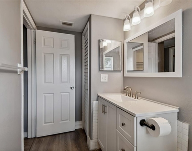 7721 Arbordale Drive - Photo Thumbnail 28