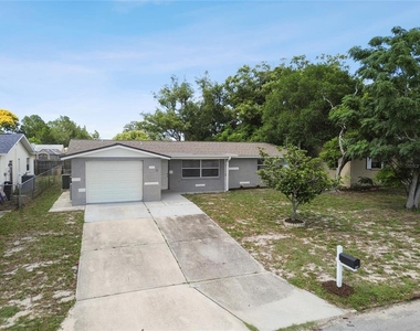 7721 Arbordale Drive - Photo Thumbnail 29