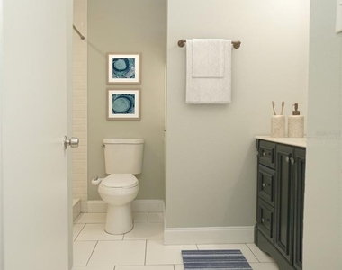 916 E 25th Avenue - Photo Thumbnail 8