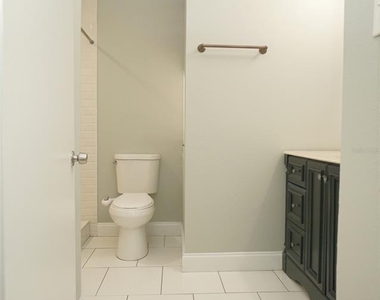916 E 25th Avenue - Photo Thumbnail 11