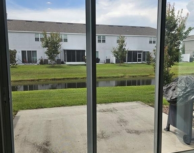 7113 Grand Elm Drive - Photo Thumbnail 14