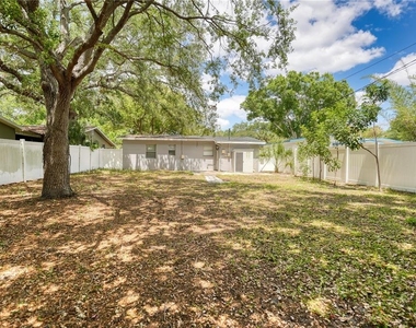 8086 28th Avenue N - Photo Thumbnail 12