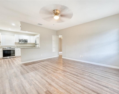 8086 28th Avenue N - Photo Thumbnail 2