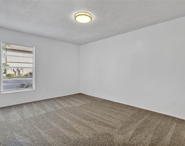 4838 S Semoran Boulevard - Photo Thumbnail 10