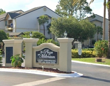 1940 Lake Atriums Circle - Photo Thumbnail 8