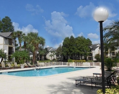 1940 Lake Atriums Circle - Photo Thumbnail 11