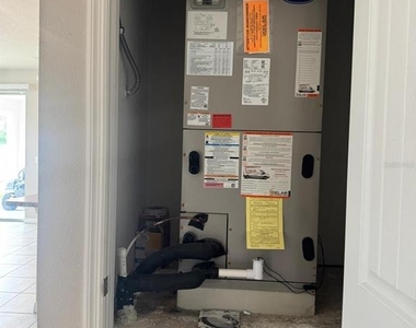 863 Hudson Valley Drive - Photo Thumbnail 21
