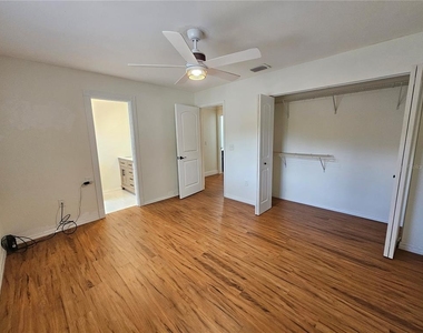 659 N Jefferson Avenue - Photo Thumbnail 11