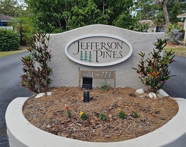 659 N Jefferson Avenue - Photo Thumbnail 20