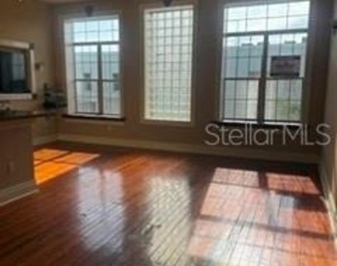 44 S Magnolia Avenue - Photo Thumbnail 13