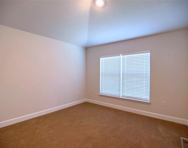 4549 Se 25th Loop - Photo Thumbnail 13