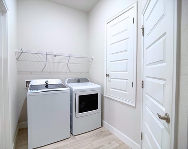 4549 Se 25th Loop - Photo Thumbnail 16