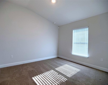 4549 Se 25th Loop - Photo Thumbnail 14