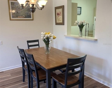 2306 Silver Palm Drive - Photo Thumbnail 32