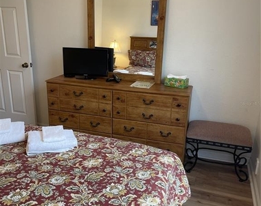 2306 Silver Palm Drive - Photo Thumbnail 18