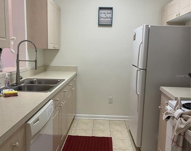 2306 Silver Palm Drive - Photo Thumbnail 2