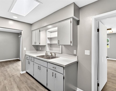 3423 Sw 27th Street - Photo Thumbnail 16