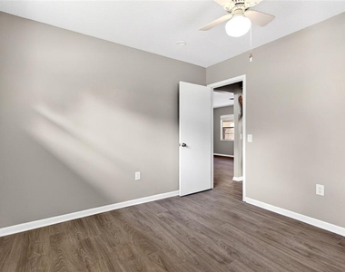 3423 Sw 27th Street - Photo Thumbnail 7