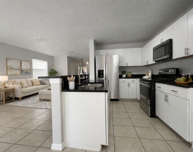572 Cresting Oak Circle - Photo Thumbnail 5