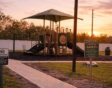 572 Cresting Oak Circle - Photo Thumbnail 23