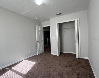 572 Cresting Oak Circle - Photo Thumbnail 16