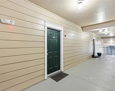13001 Mulberry Park Drive - Photo Thumbnail 25