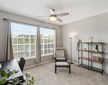 13001 Mulberry Park Drive - Photo Thumbnail 6