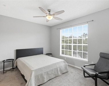 13001 Mulberry Park Drive - Photo Thumbnail 19