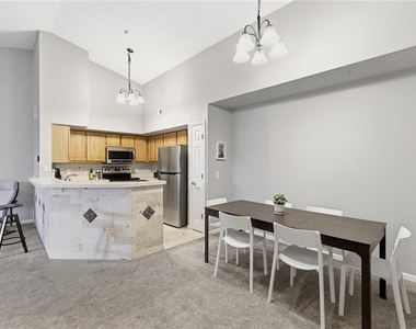 13001 Mulberry Park Drive - Photo Thumbnail 18