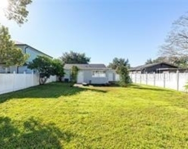 1571 Magnolia Avenue - Photo Thumbnail 28