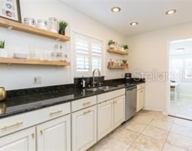 1571 Magnolia Avenue - Photo Thumbnail 10