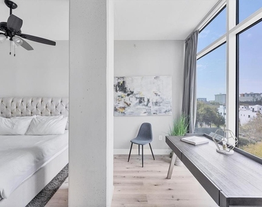 525 E Jackson Street - Photo Thumbnail 22