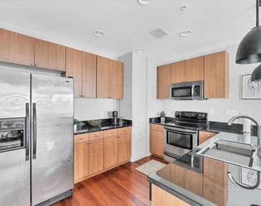 525 E Jackson Street - Photo Thumbnail 12