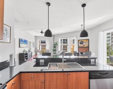 525 E Jackson Street - Photo Thumbnail 14