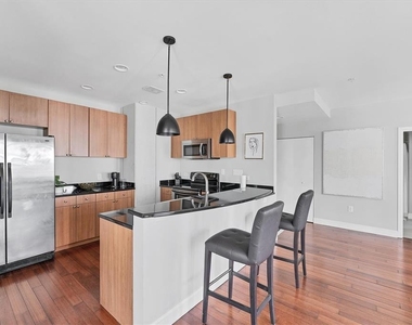 525 E Jackson Street - Photo Thumbnail 11