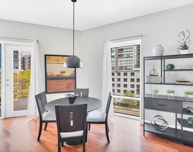 525 E Jackson Street - Photo Thumbnail 16