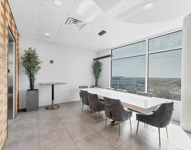 525 E Jackson Street - Photo Thumbnail 28