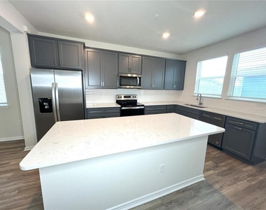 14352 Sapelo Beach Dr - Photo Thumbnail 3